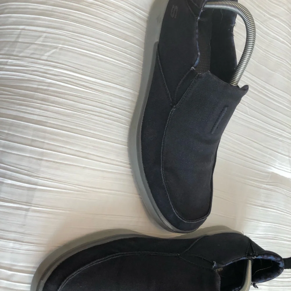 COPY - Men Skechers slip ons